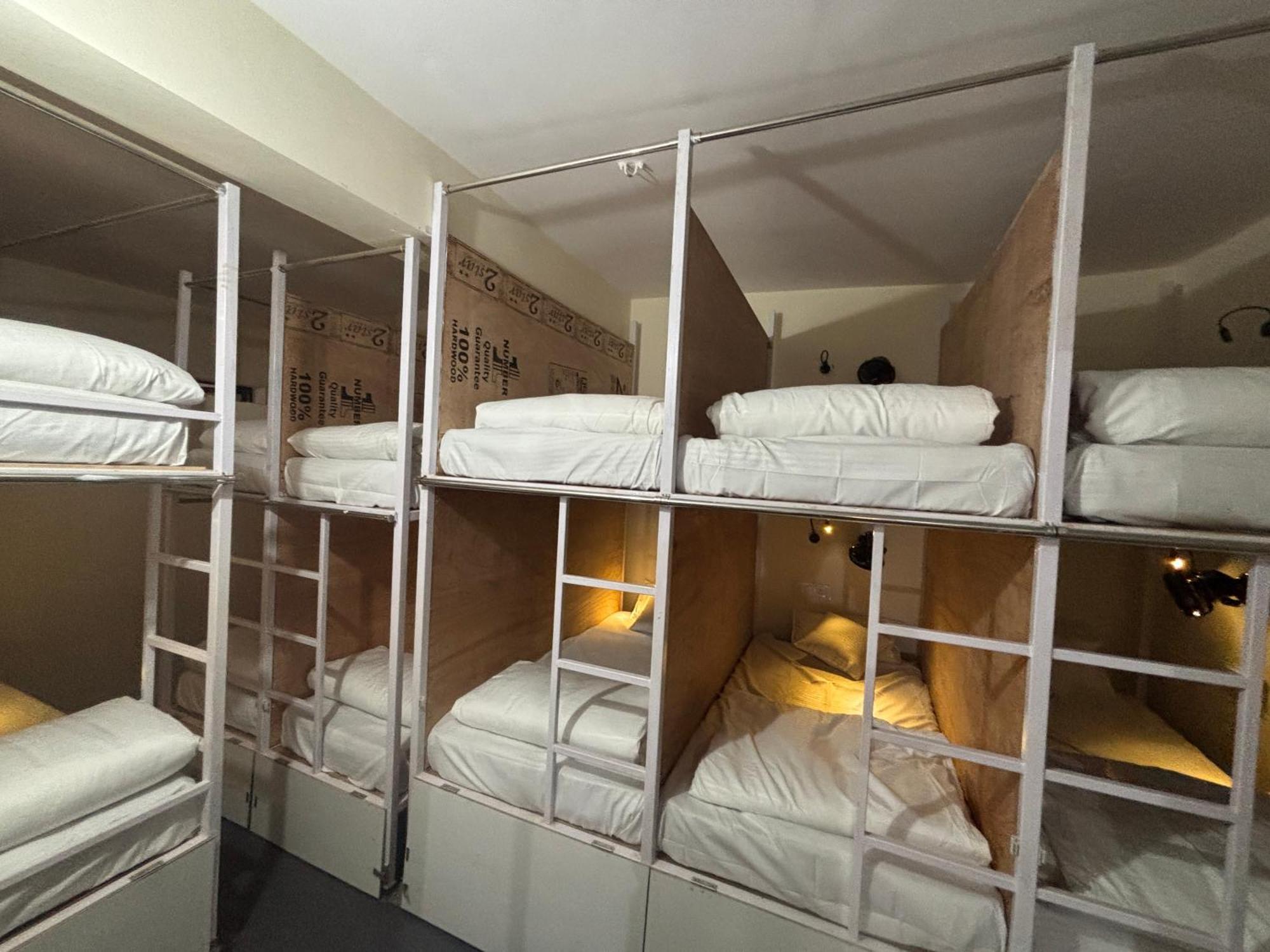 Hot - House Of Travellers, Vagator Hostel Room photo