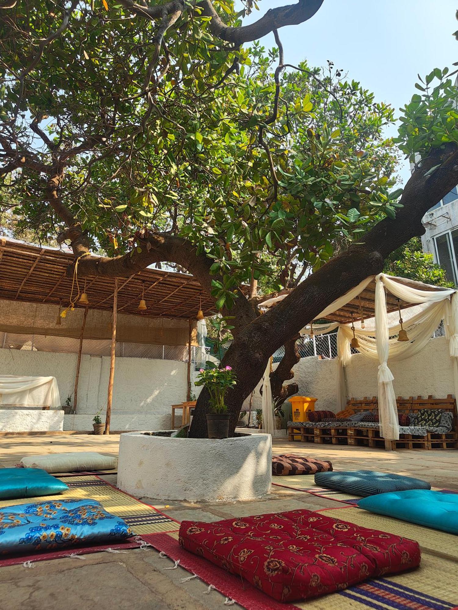 Hot - House Of Travellers, Vagator Hostel Exterior photo