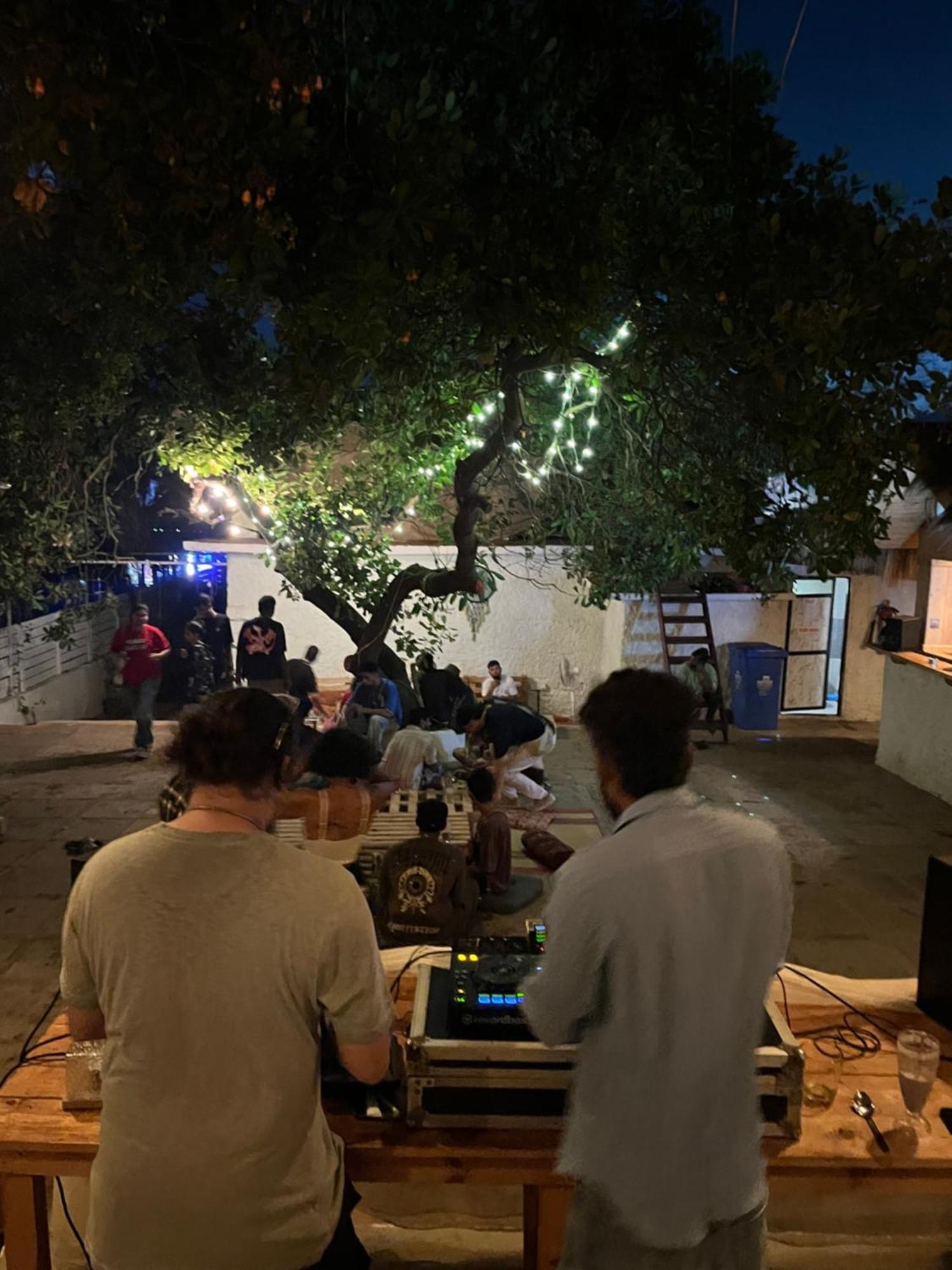 Hot - House Of Travellers, Vagator Hostel Exterior photo